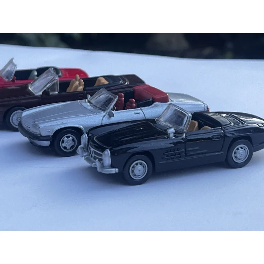 Motor Max Mercedes 300 SL Roadster 1957 1:43 Diecast Black Convertible No Box